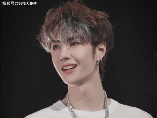 王一博吃瓜情侣,揭秘娱乐圈甜蜜背后的真相